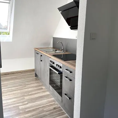 Schone, Moderne Mit Parkplatz Apartmán