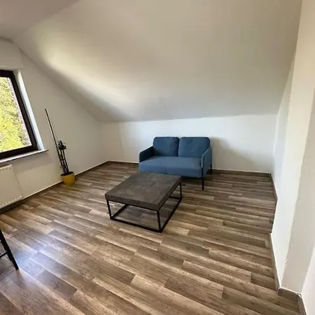 Schone, Moderne Mit Parkplatz Apartmán